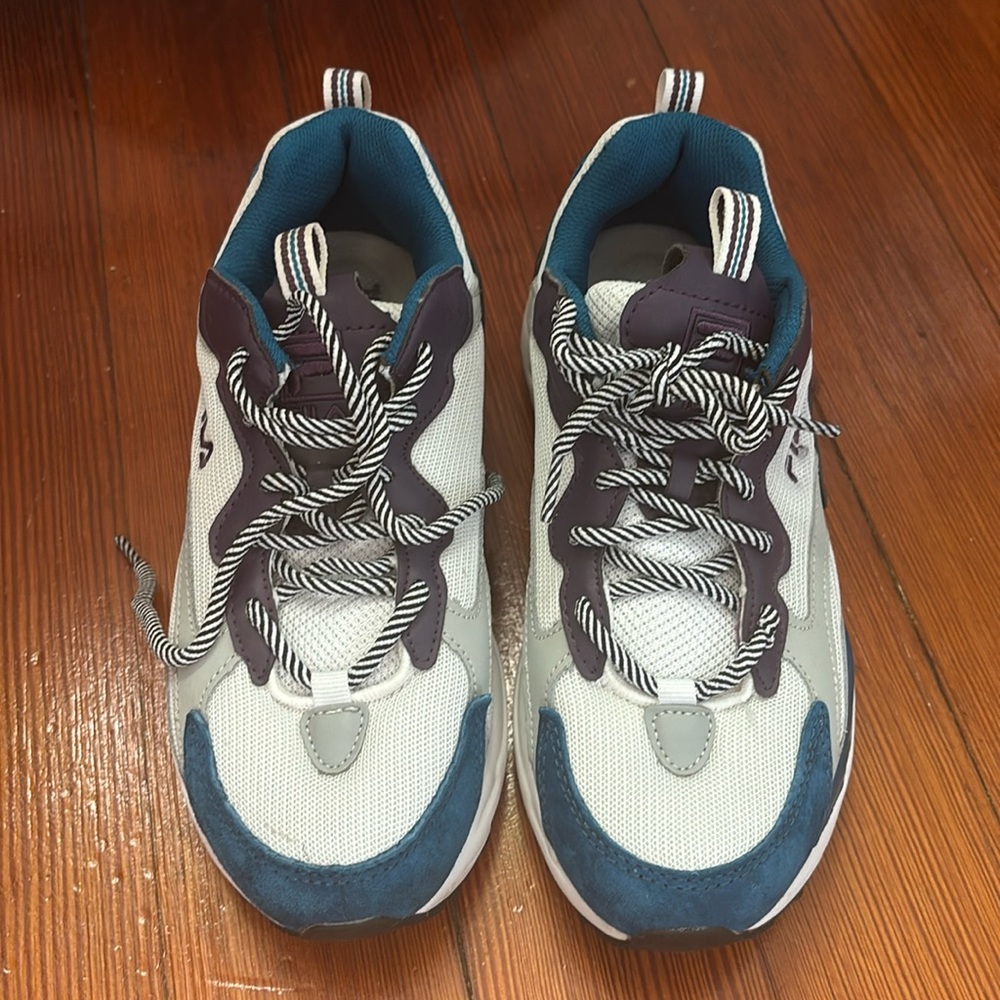 NWOT FILA Purple/white/blue sneaker